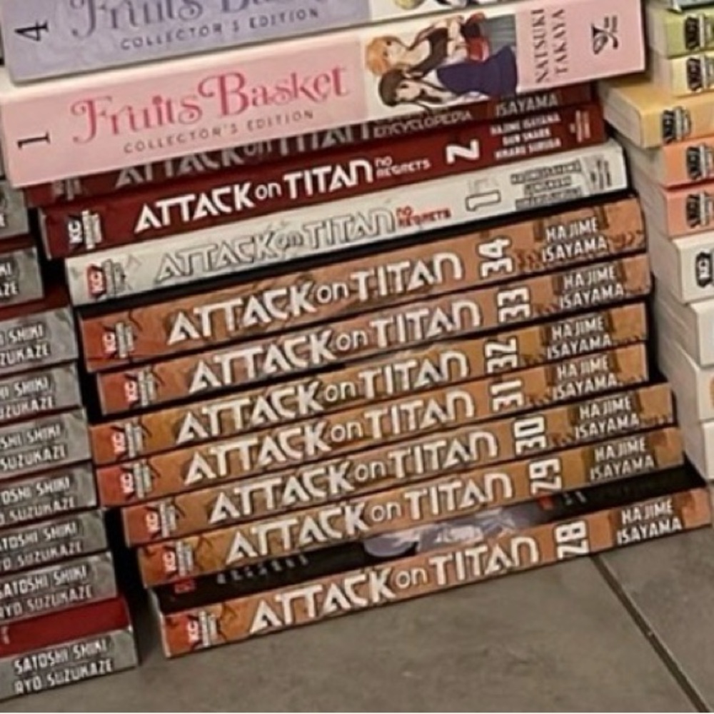 Attack on titan manga volumes 28-34